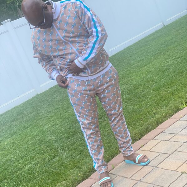 J2911 SIGNATURE TRACKSUIT